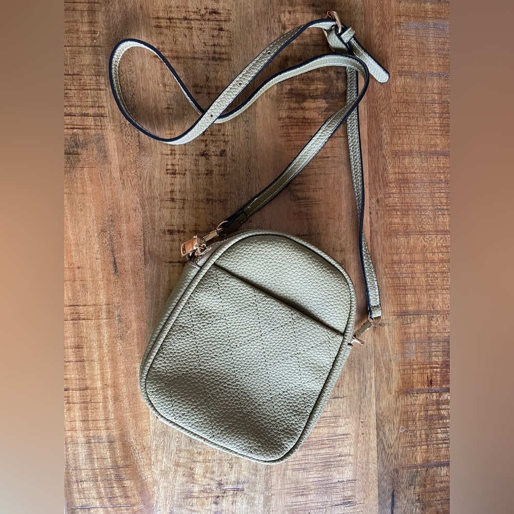 Unbranded crossbody bag